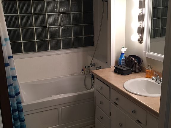 5th image of 1409 Diamond Ave NE