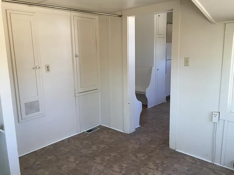 Laundry room storage