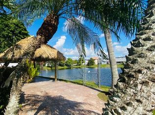 911 NW 134th Pl, Miami, FL 33182