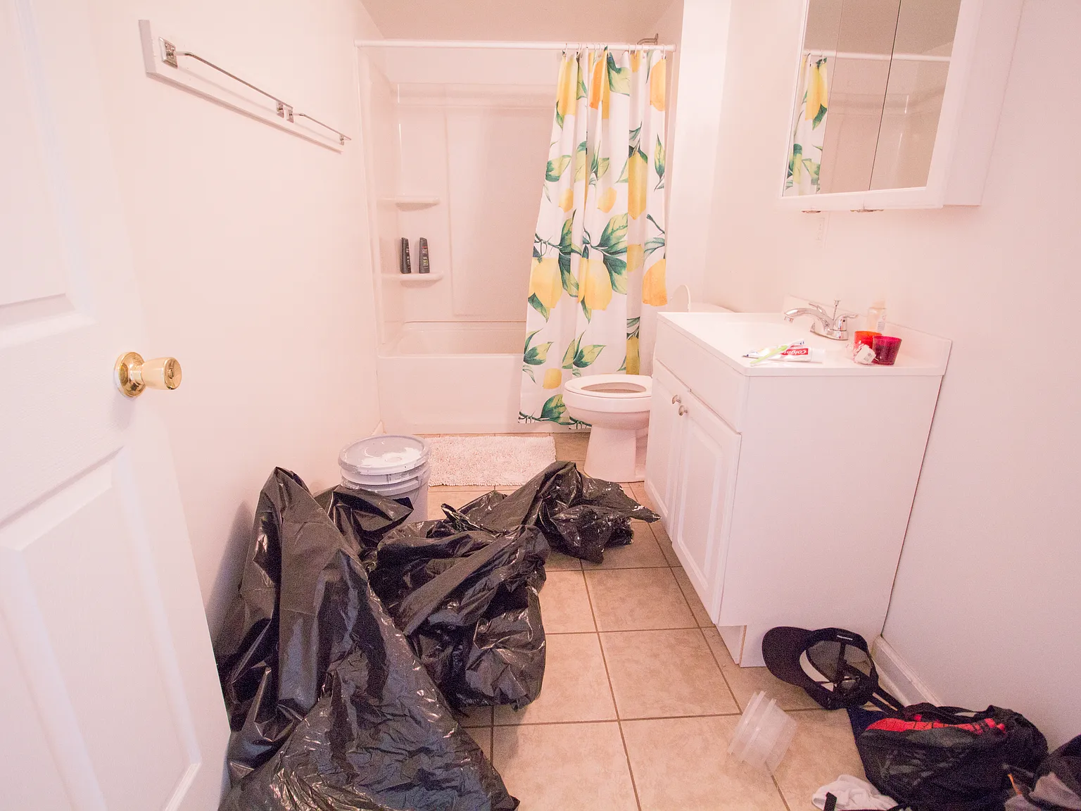 6 bed, $5,400 — Photo 3
