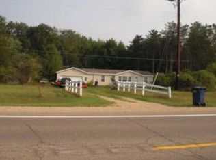 545 E 82nd St, Newaygo, MI 49337