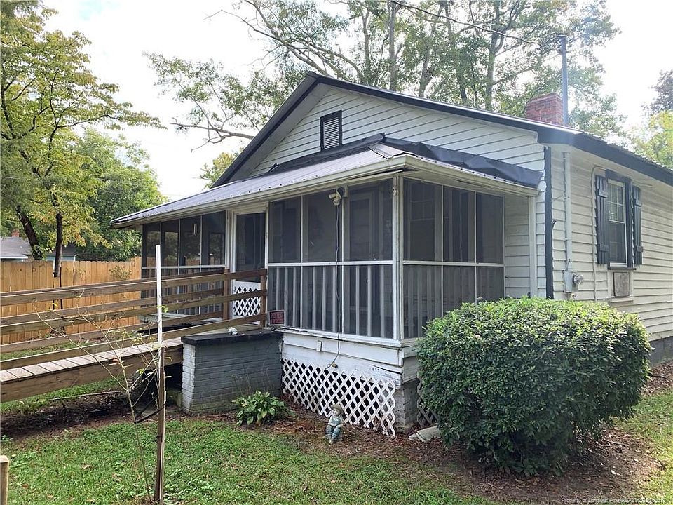 1st image of 310 Hollywood Dr