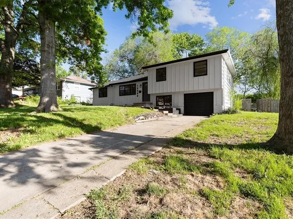 12500 E 52nd Ter S, Independence, MO 64055
