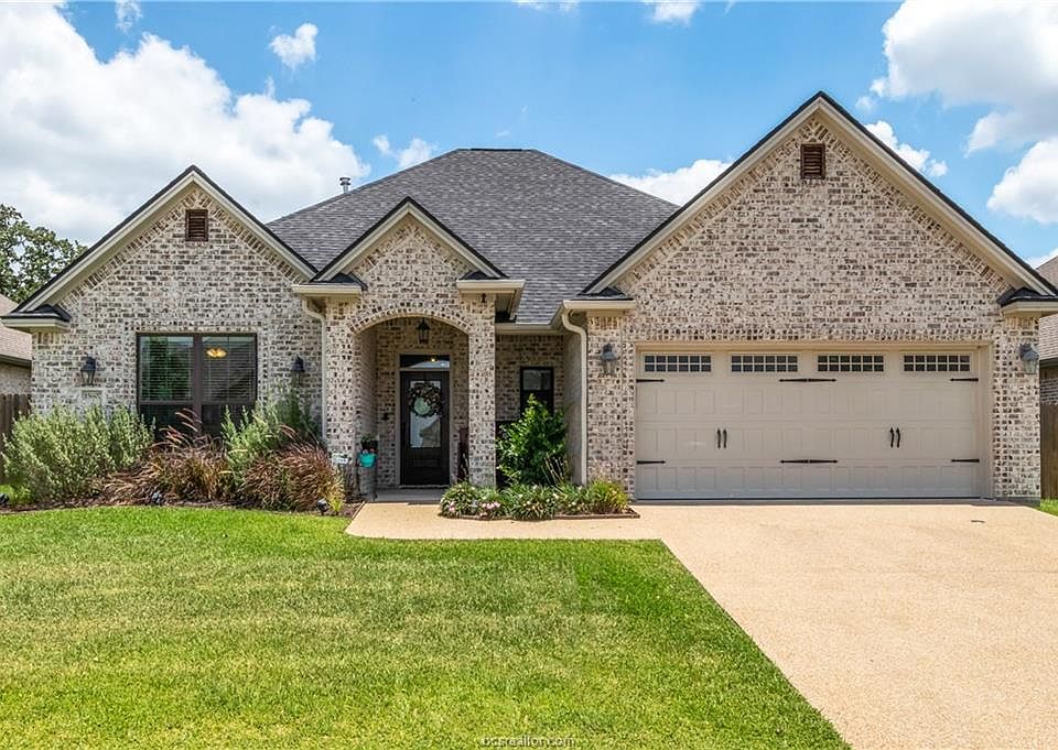 1st image of 15607 Long Creek Ln