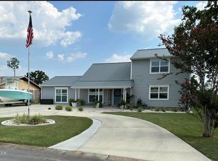933 Agnes Scott Cir, Panama City, FL 32405