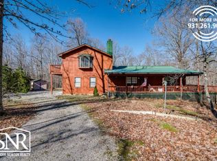 1128 Arrowhead Rd, Monterey, TN 38574
