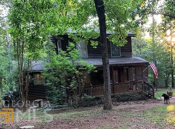 4th image of 111 Lakeshore Dr