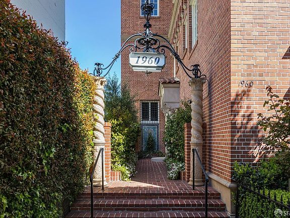 2nd image of 1960 Vallejo St APT 8