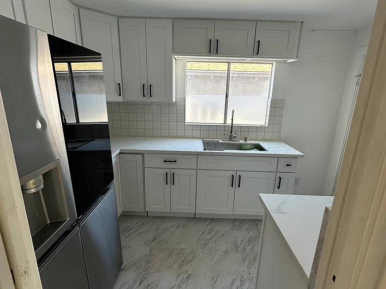 1182 N Kingsley Dr #1/2 — Photo 10