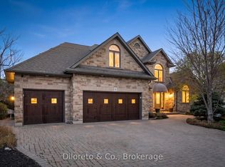 4 Zaduk Pl, Guelph, ON N1G0A7