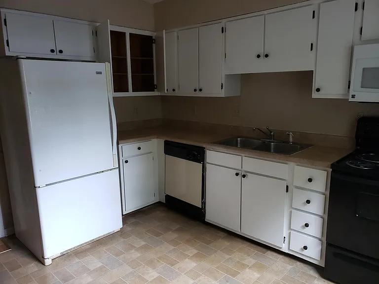 6 Jadewood Ct #SIDE A — Photo 3