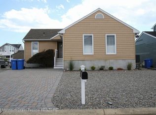 43 Amy Dr, Manahawkin, NJ 08050