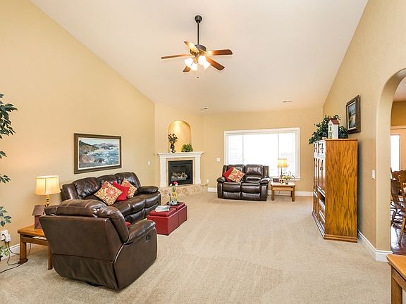4th image of 1123 Susan Ln