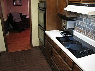 5th image of 120 Oakcrest Dr