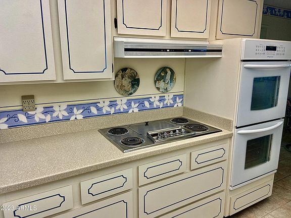 5th image of 12610 W PARKWOOD Drive