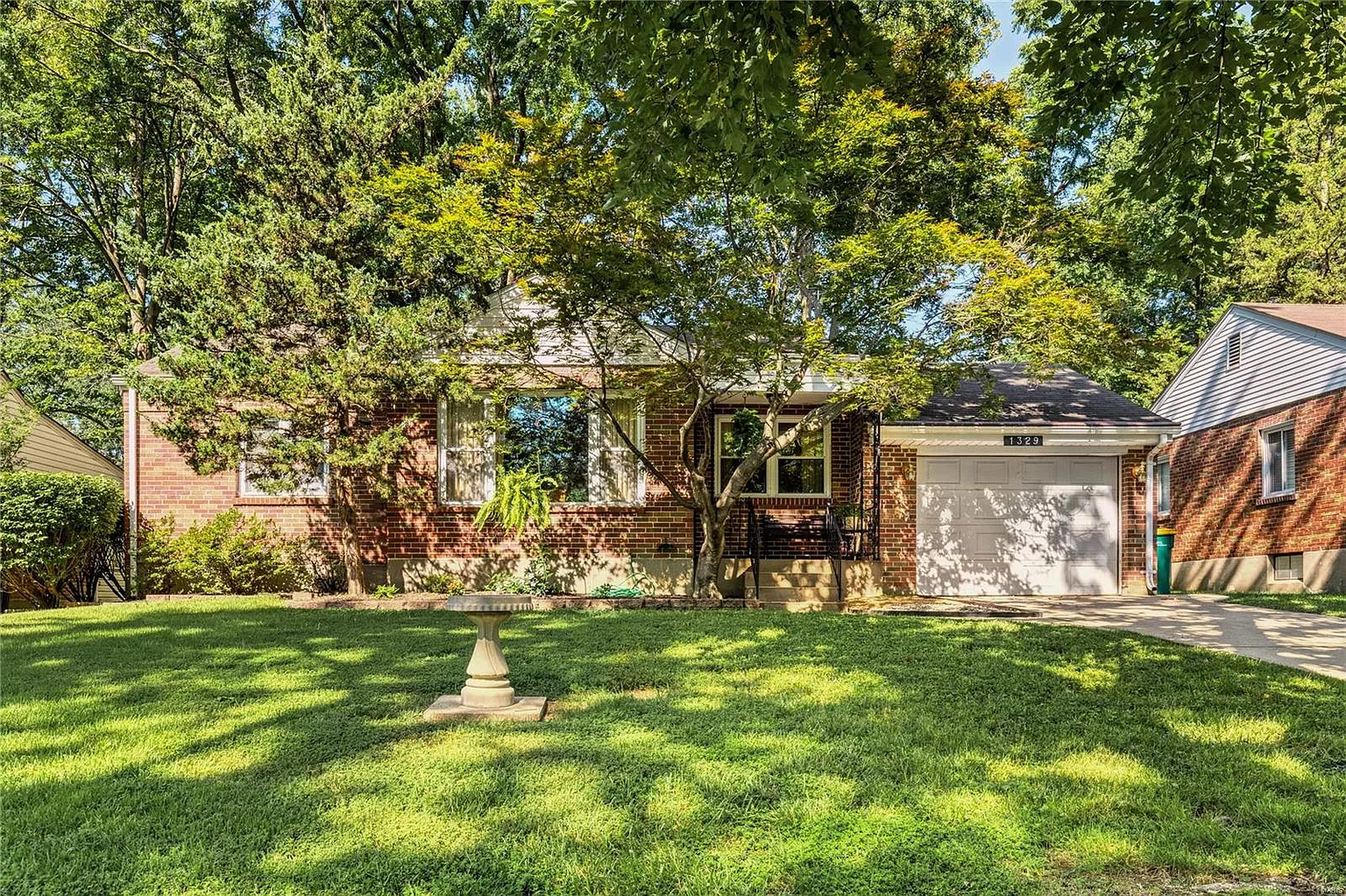 1329 Lanvale Dr photo 1