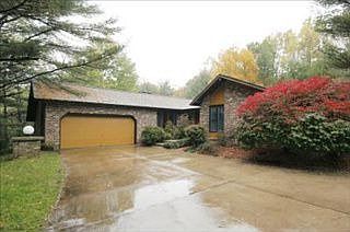 1st image of 10455 Huckleberry Ln
