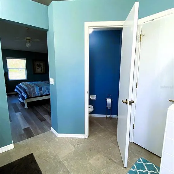 111 Lindale St — Photo 12