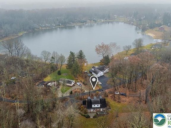 4th image of 401 Echo Lake Dr