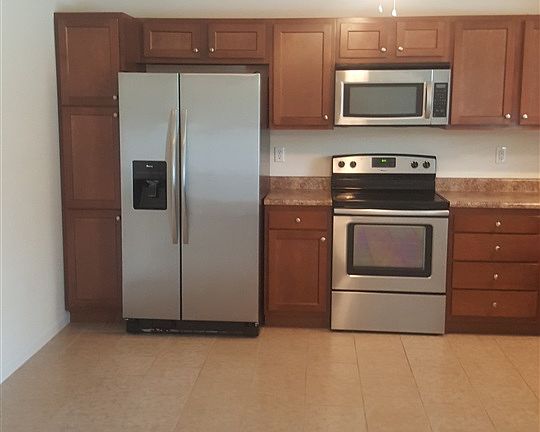 5th image of 111 Ashland Dr APT B
