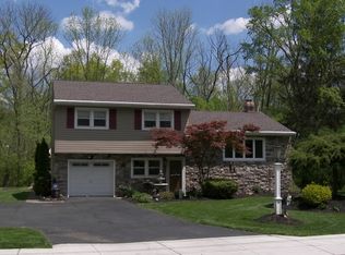 27 Two Bridges Rd, Lincoln Park, NJ 07035
