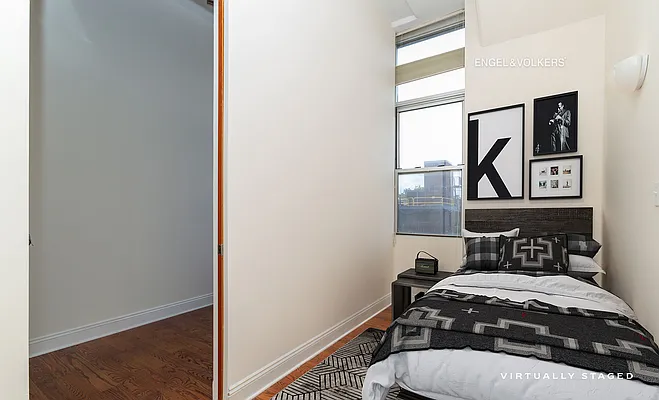 Sold by Engel & Völkers New York City | media 9