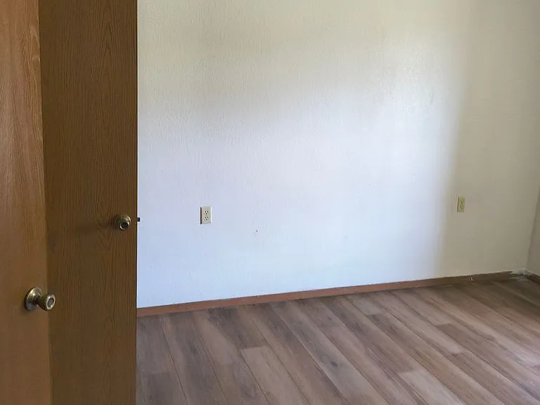 Douglas Apartments - 400 Judy Street - Heart of Branson — Photo 10