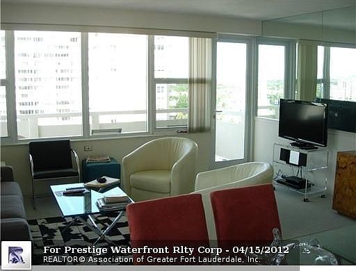 4th image of 3333 NE 34th St APT 1116