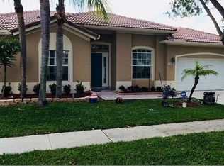 10450 SW 19th St, Hollywood, FL 33025