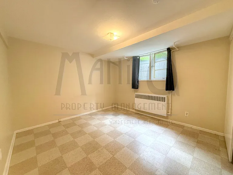 6 S Oak St — Photo 6