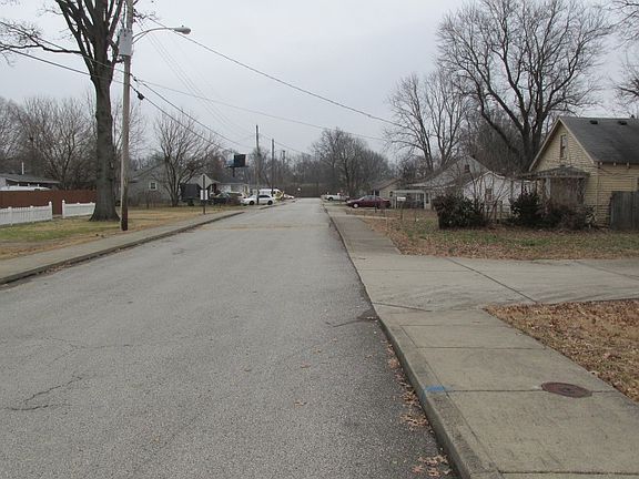 4th image of 3712 Marvin Ave
