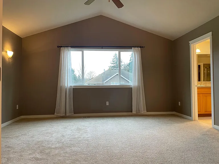 7905 NE 196th St — Photo 15