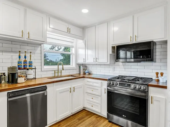 5240 Trail Lake Dr, Fort Worth, TX 76133