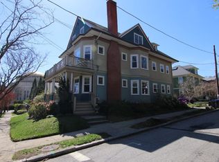 129 Larch St, Providence, RI 02906