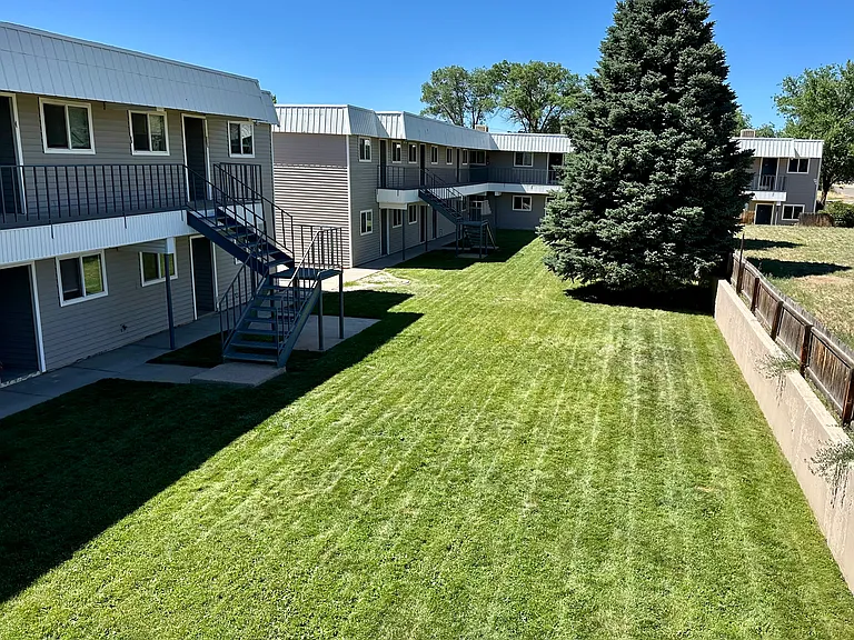 Cedar Terrace Apartments — Photo 4