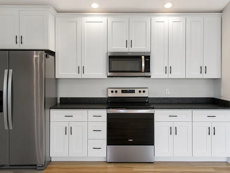 562 N Bayard Ave — Photo 9