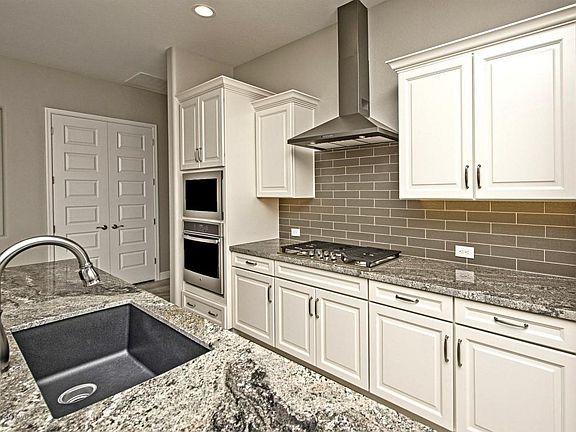 4th image of 31208 N 124th Dr