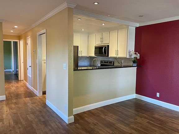 3rd image of 2504 La Terrace Cir