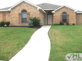 1517 Whispering Oaks Dr, Midlothian, TX 76065