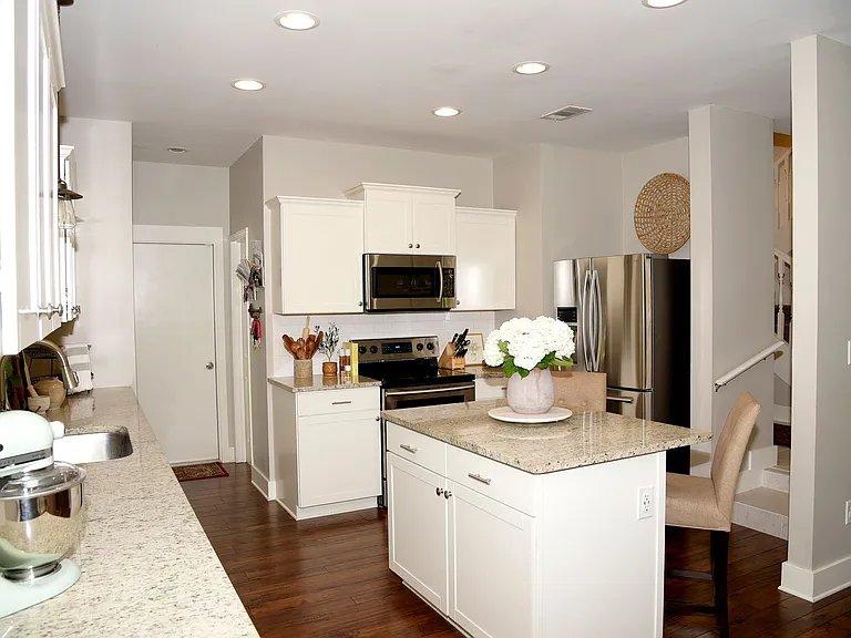 416 Aruba Way — Photo 10