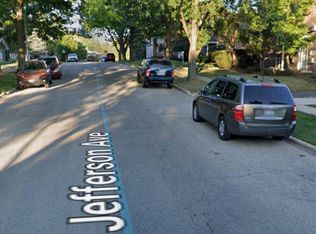 889 Jefferson Ave APT C, Elgin, IL 60120