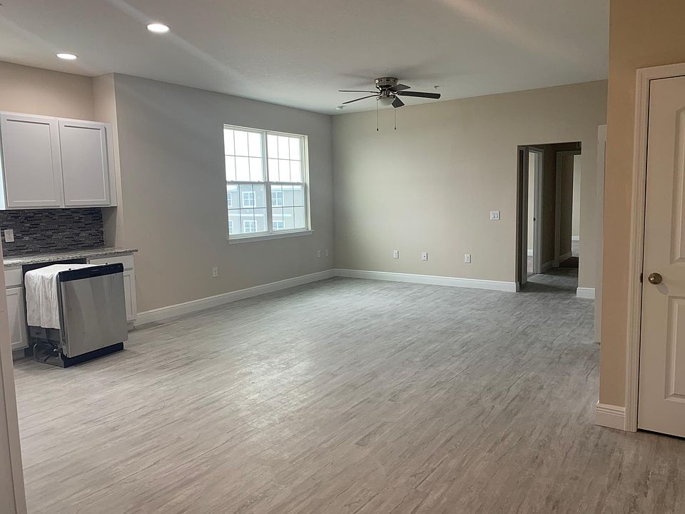 1st image of 1360 Davenport Blvd #301