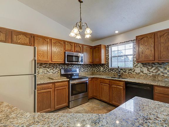 5th image of 5840 Solar Dr