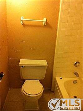 3rd image of 2312 Balsam Dr APT A207