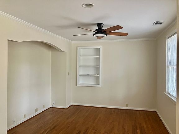 3rd image of 1628 Paris Ave