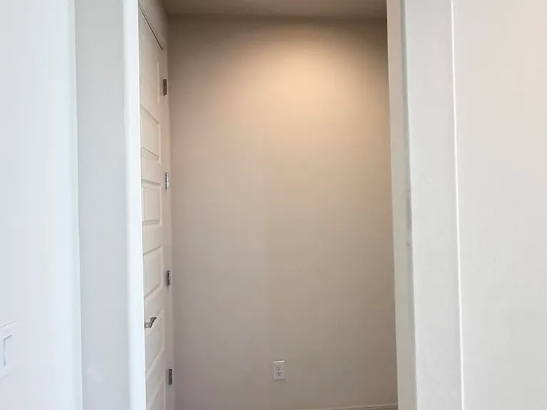 8529 S 67th Dr — Photo 29