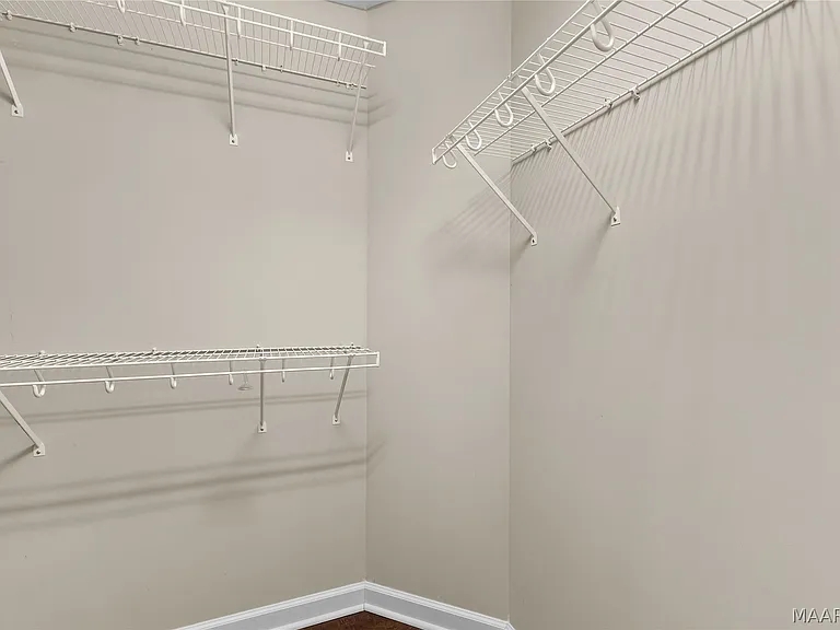76 Zachary Cir — Photo 21