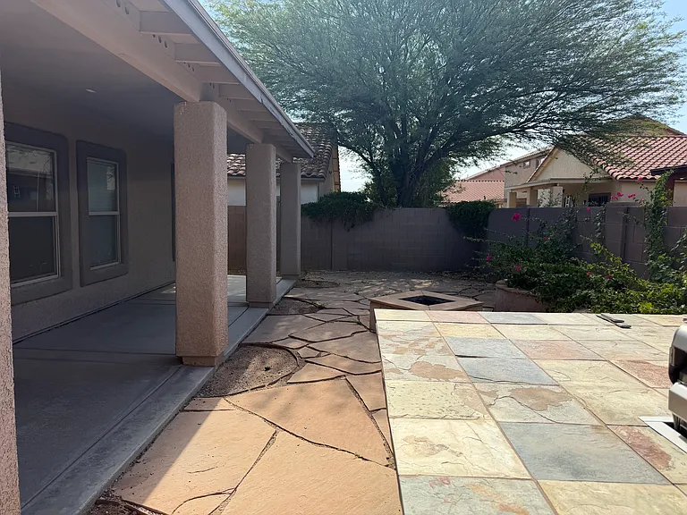 957 W Calle Valenciana — Photo 14