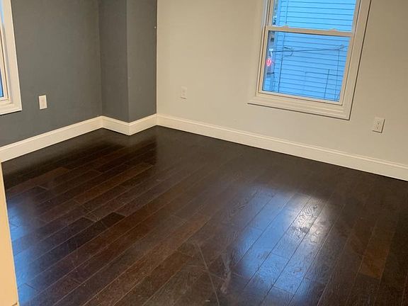 4th image of 372 E Blackwell St