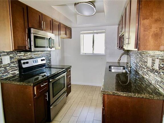 5th image of 1290 Avenue De La Suerte